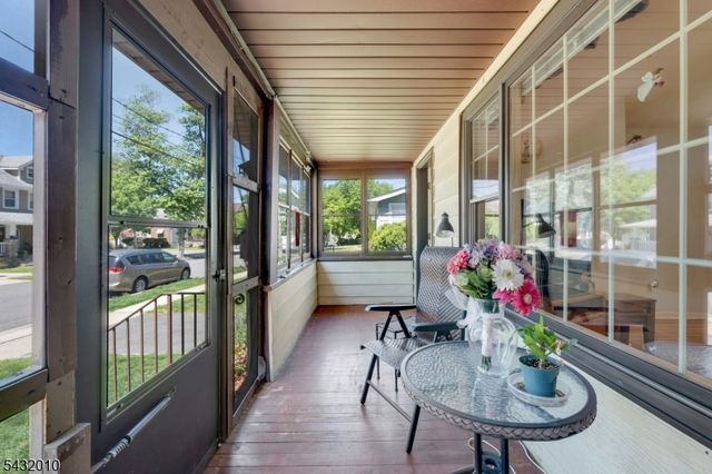 52 Terrace Ave, Rochelle Park Twp., NJ 07662