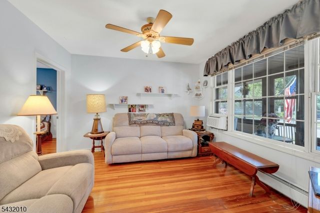 52 Terrace Ave, Rochelle Park Twp., NJ 07662