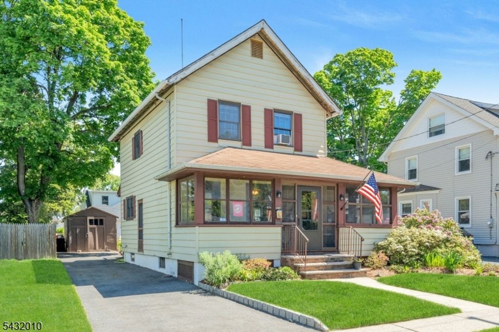 52 Terrace Ave, Rochelle Park Twp., NJ 07662