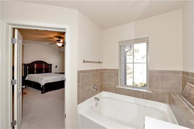 2349 White Oak Bend SE 22, Smyrna, GA 30080