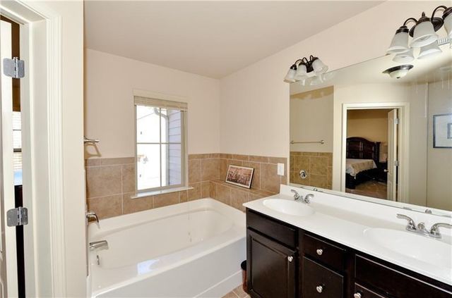 2349 White Oak Bend SE 22, Smyrna, GA 30080