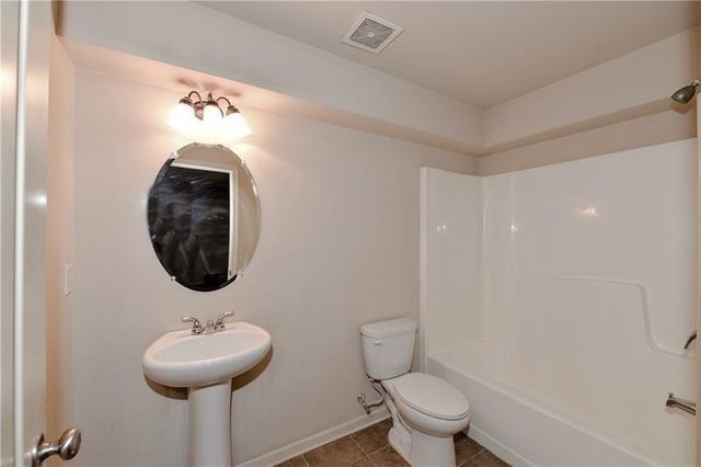 2349 White Oak Bend SE 22, Smyrna, GA 30080