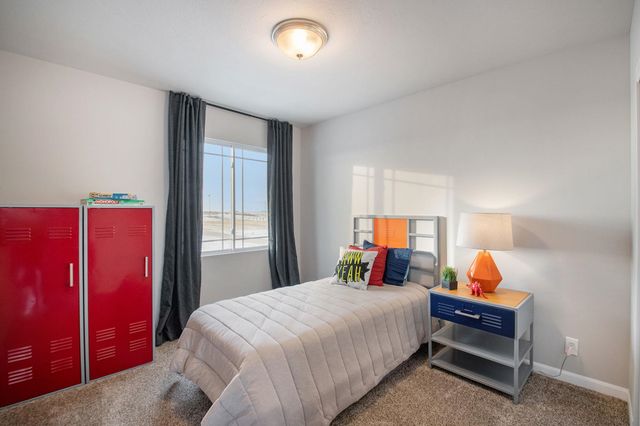 6513 N 168 Avenue, Omaha, NE 68116