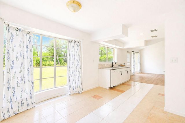 10930 W Bellfort Avenue, Houston, TX 77099