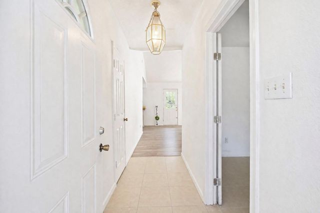 10930 W Bellfort Avenue, Houston, TX 77099