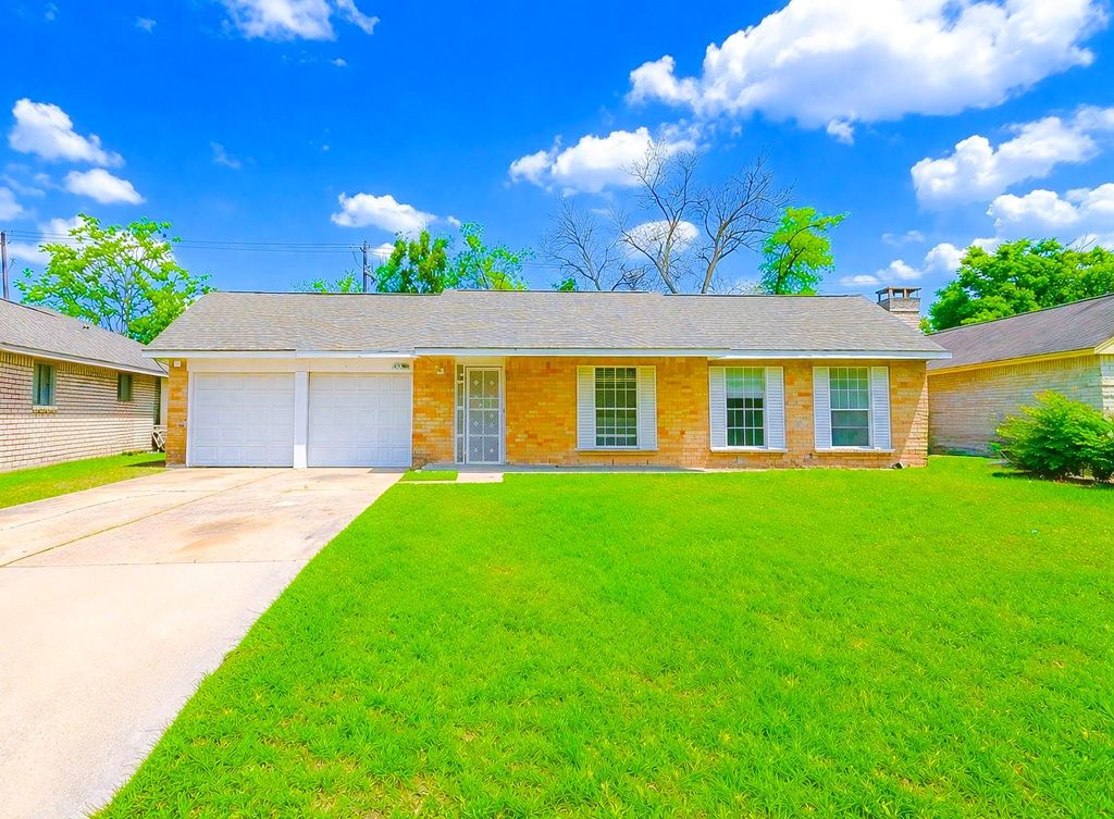 10930 W Bellfort Avenue, Houston, TX 77099