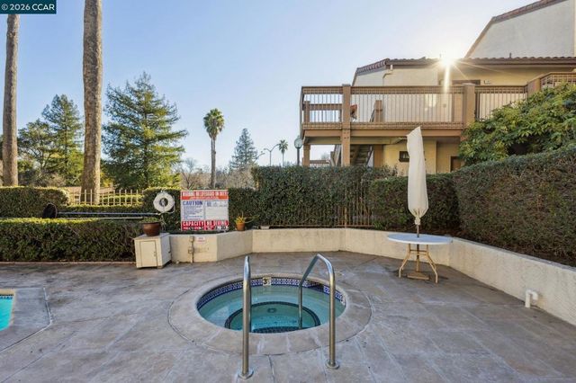 1632 S Villa Way, Walnut Creek, CA 94595