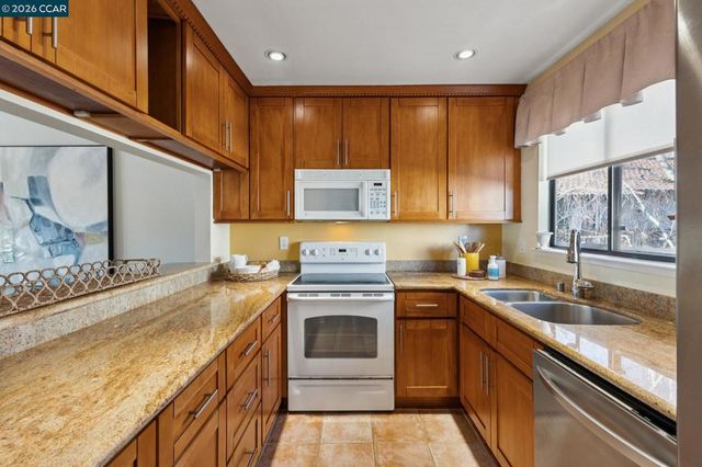 1632 S Villa Way, Walnut Creek, CA 94595