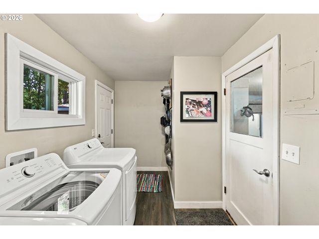 21658 Se OAK St, Gresham, OR 97030