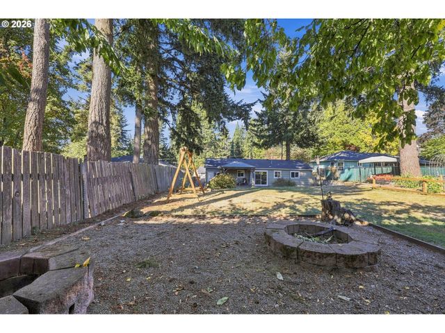 21658 Se OAK St, Gresham, OR 97030