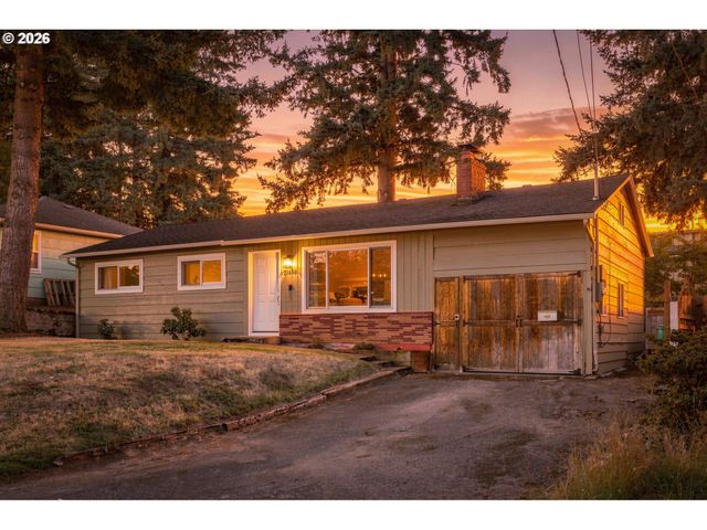 21658 Se OAK St, Gresham, OR 97030