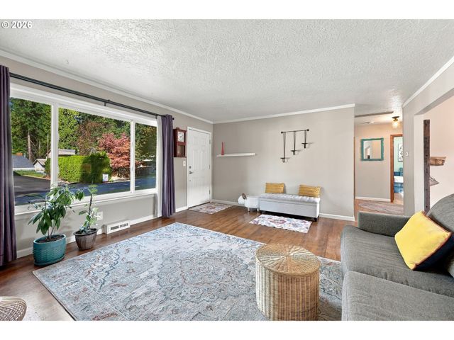 21658 Se OAK St, Gresham, OR 97030