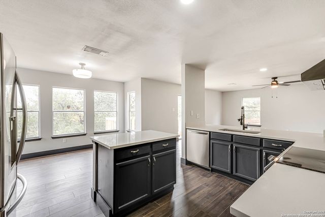 8626 Vantage, San Antonio, TX 78251