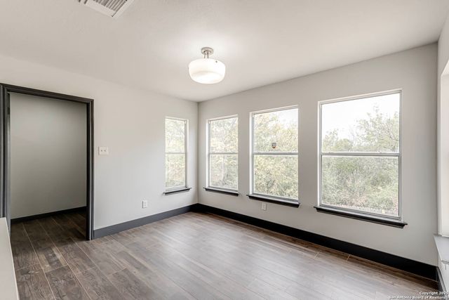 8626 Vantage, San Antonio, TX 78251