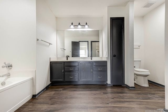 8626 Vantage, San Antonio, TX 78251