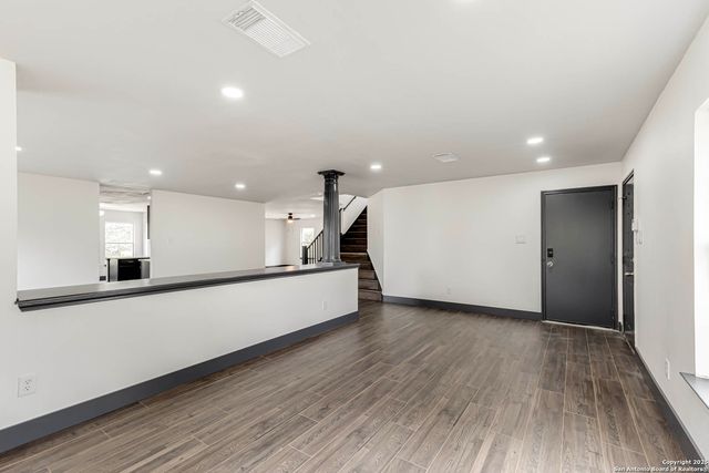 8626 Vantage, San Antonio, TX 78251