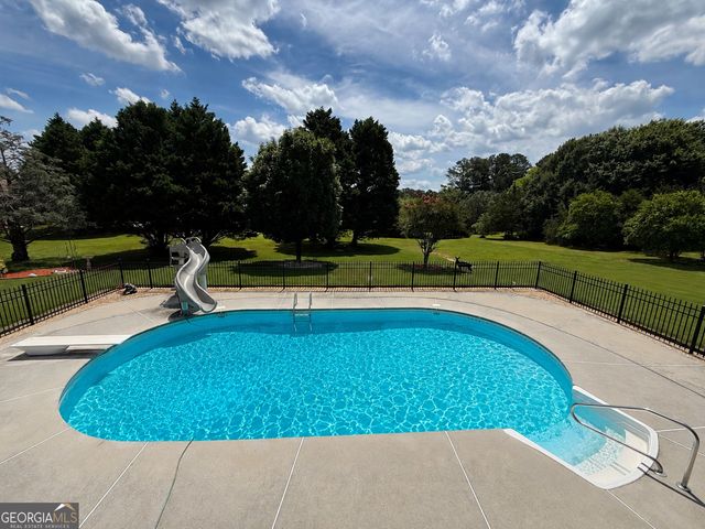 2909 N Sharon Church Road, Loganville, GA 30052