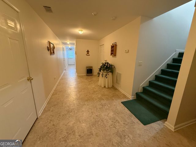 2909 N Sharon Church Road, Loganville, GA 30052