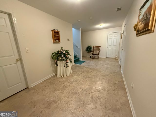 2909 N Sharon Church Road, Loganville, GA 30052
