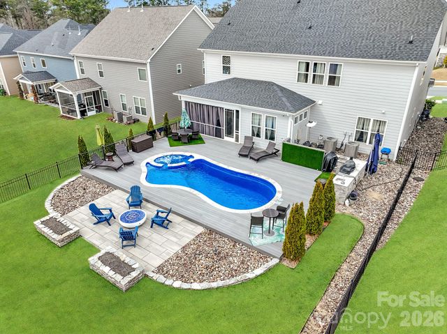 15213 Shallow Ridge Road, Charlotte, NC 28278