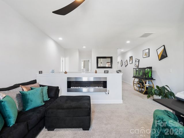 15213 Shallow Ridge Road, Charlotte, NC 28278