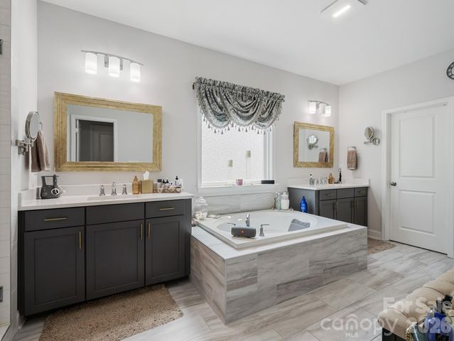 15213 Shallow Ridge Road, Charlotte, NC 28278