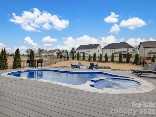 15213 Shallow Ridge Road, Charlotte, NC 28278