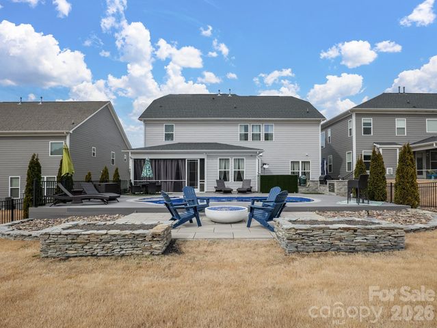 15213 Shallow Ridge Road, Charlotte, NC 28278