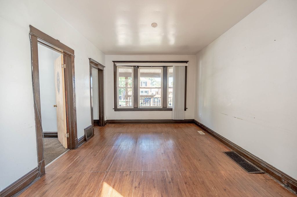 10222 S Indiana Avenue, Chicago, IL 60628 — photo 2