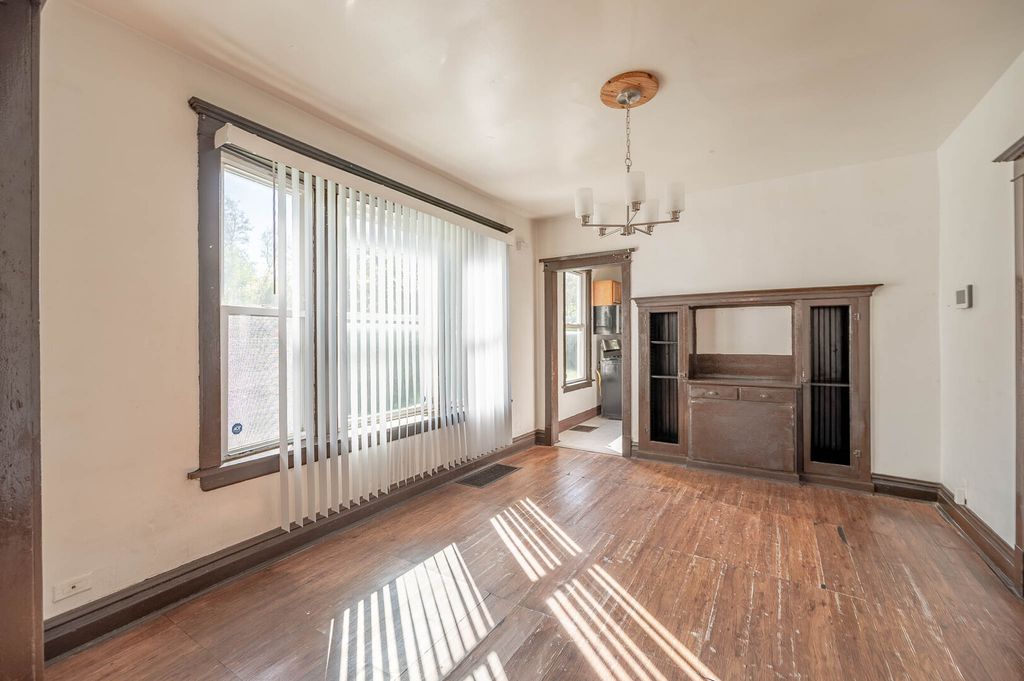 10222 S Indiana Avenue, Chicago, IL 60628 — photo 3