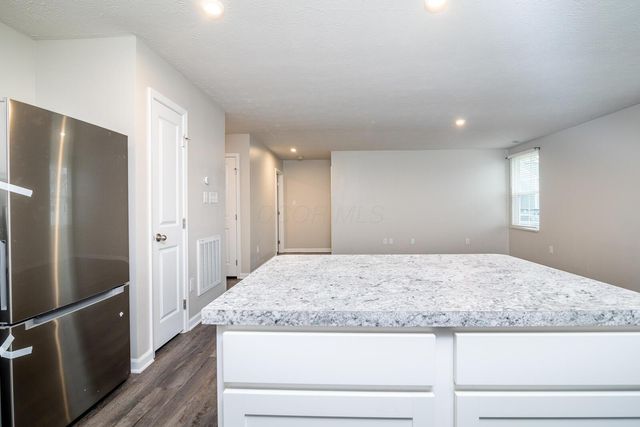 195 Skyway Drive, Springfield, OH 45505