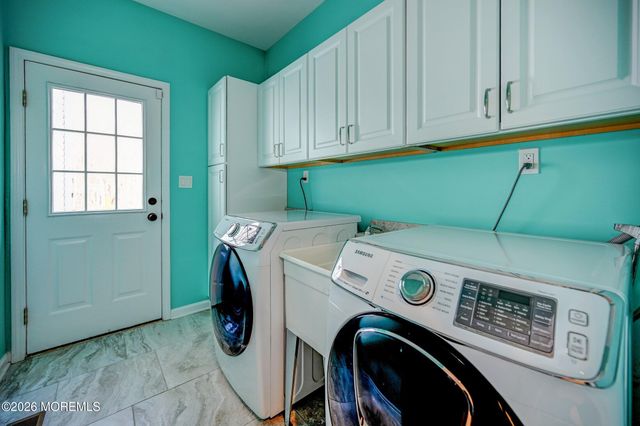 16 Molsbury Lane, Millstone, NJ 08510