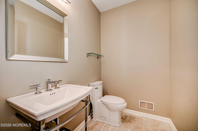 16 Molsbury Lane, Millstone, NJ 08510