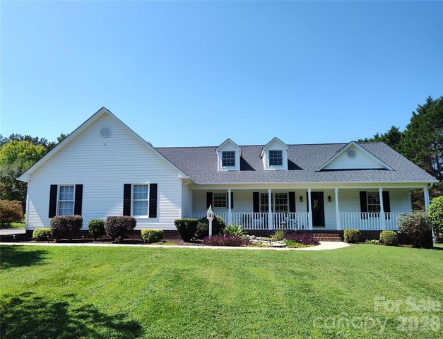 4005 Davis Road, Maiden, NC 28650