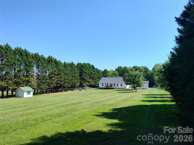 4005 Davis Road, Maiden, NC 28650