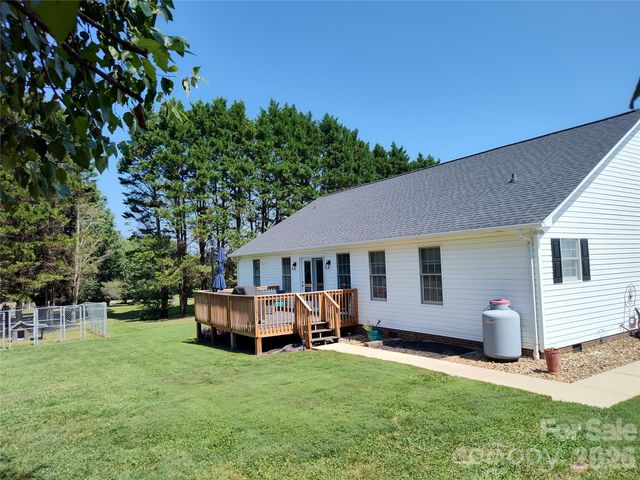 4005 Davis Road, Maiden, NC 28650