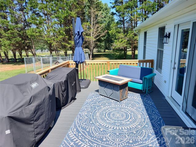 4005 Davis Road, Maiden, NC 28650
