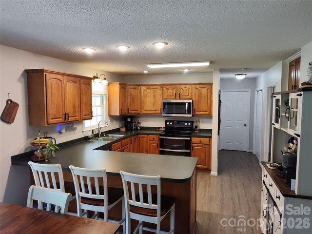 4005 Davis Road, Maiden, NC 28650