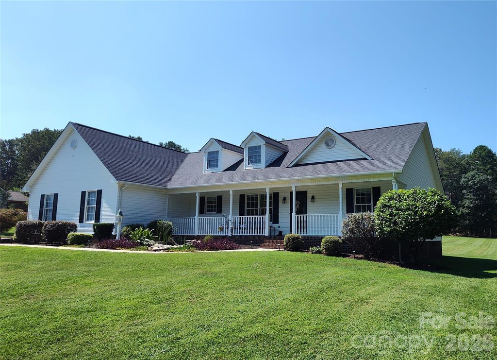 4005 Davis Road, Maiden, NC 28650