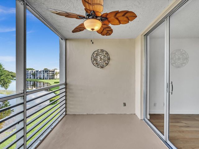 9470 Poinciana Place 303, Davie, FL 33324