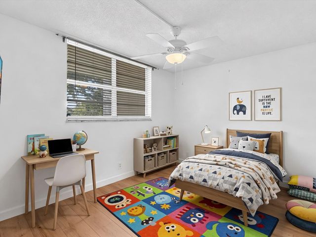 9470 Poinciana Place 303, Davie, FL 33324