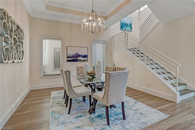 2875 Coco Lakes DR, Naples, FL 34105
