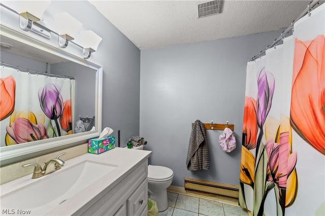 129 Hidden Tree Lane, Amherst, OH 44001