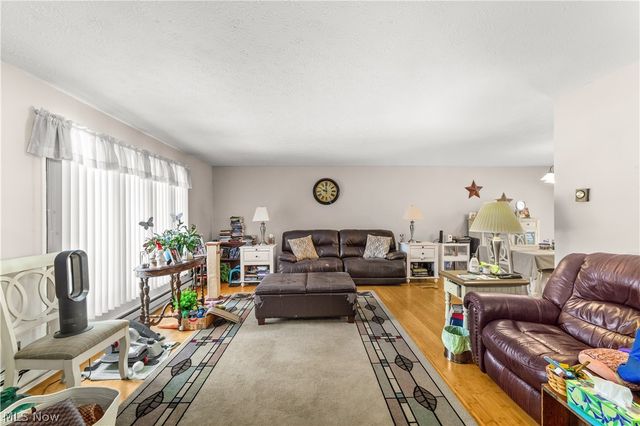 129 Hidden Tree Lane, Amherst, OH 44001