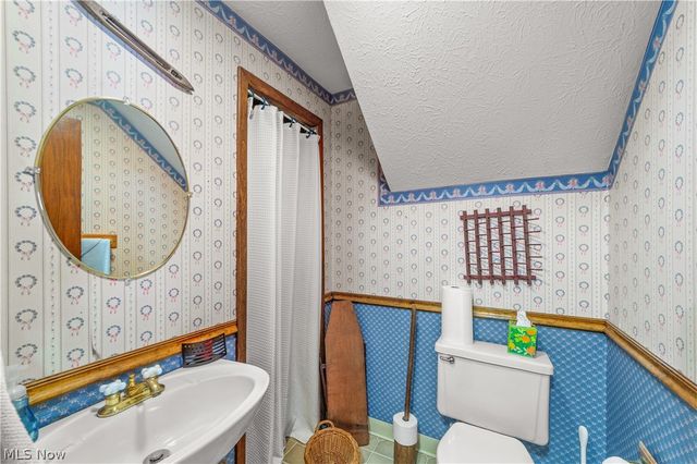 129 Hidden Tree Lane, Amherst, OH 44001