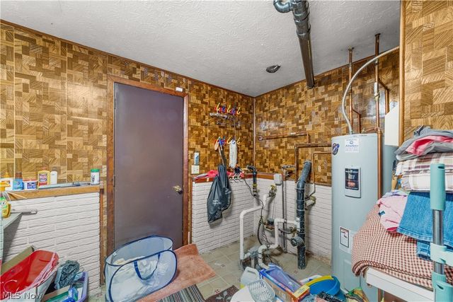 129 Hidden Tree Lane, Amherst, OH 44001