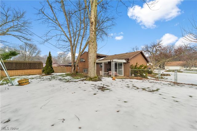 129 Hidden Tree Lane, Amherst, OH 44001
