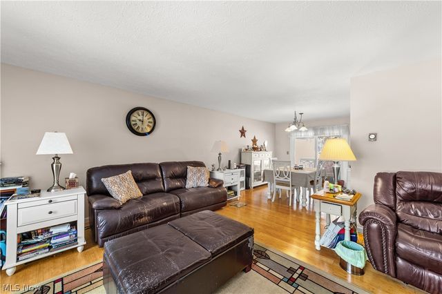 129 Hidden Tree Lane, Amherst, OH 44001