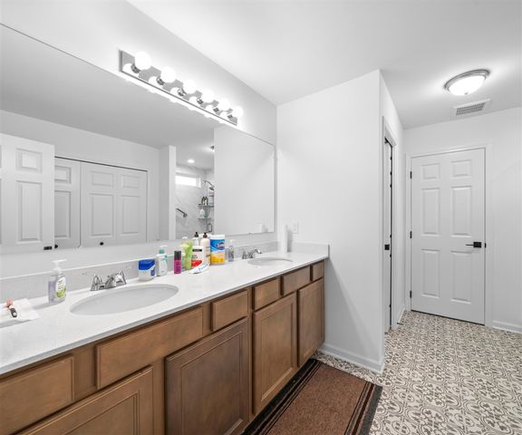 50782 Ross Street, Canton, MI 48187