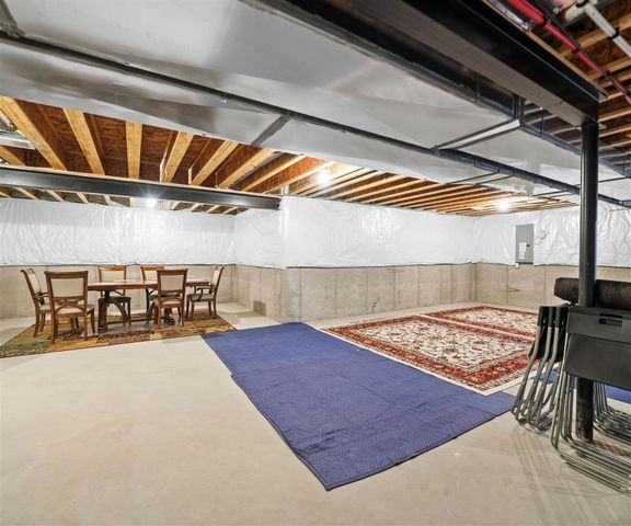 50782 Ross Street, Canton, MI 48187